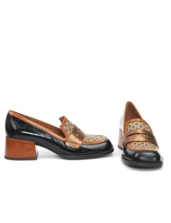 SCARPA CON TACCO BROCHI