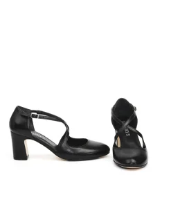 SCARPA CON TACCO EN801