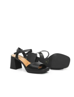 SCARPA CON TACCO LI106