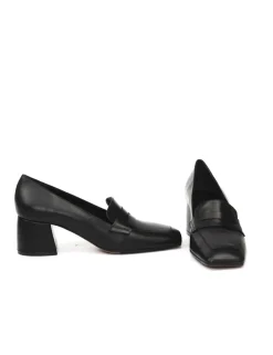 SCARPA CON TACCO SE018